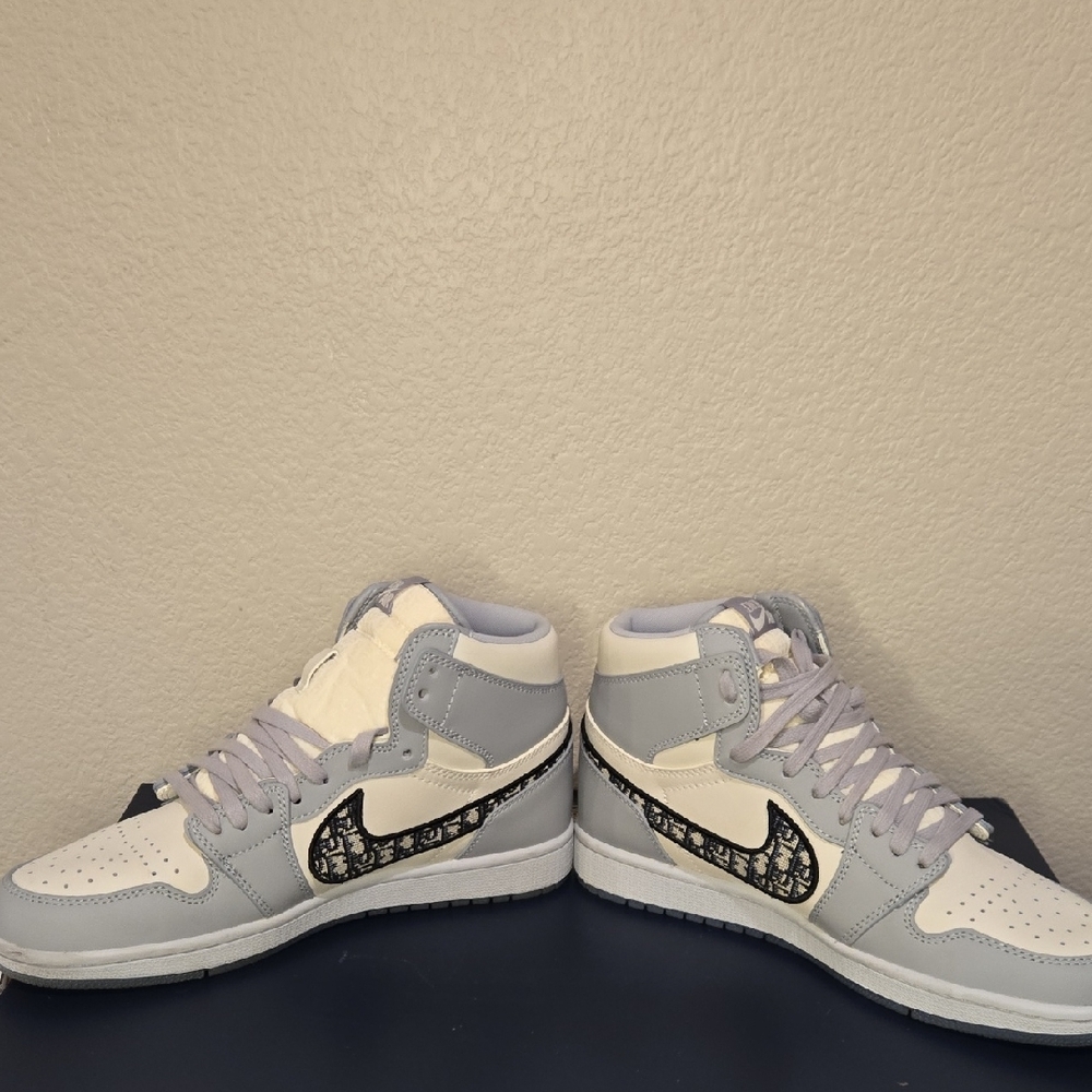 Dior Air Nike Women's Sneakers - Picture 15 of 17
